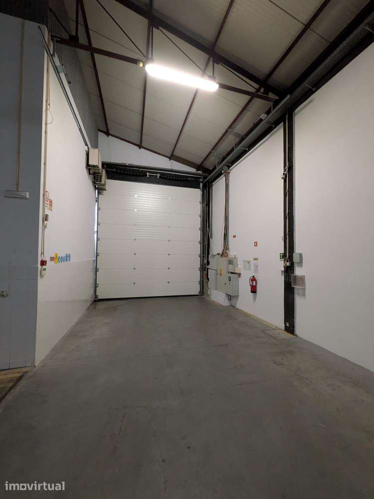 Pavilhão Industrial c/ 1000m² - Carreira, Vila Nova de Famalicão - Grande imagem: 2/20