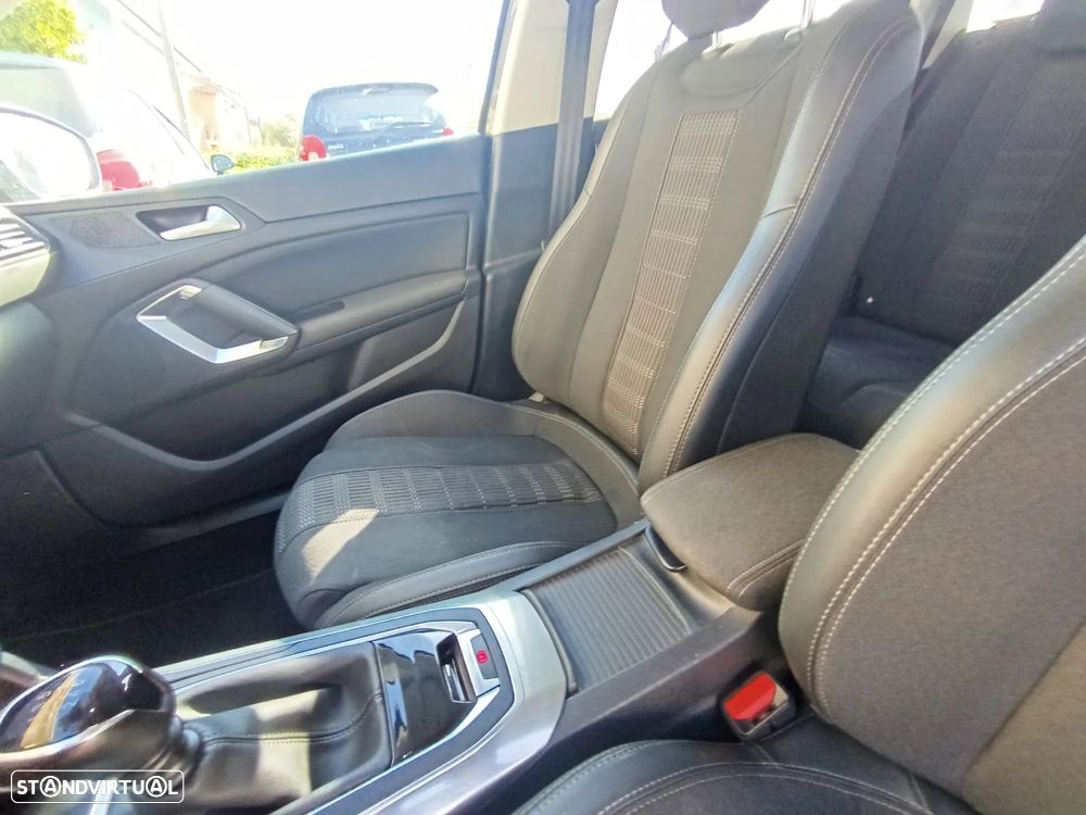 Peugeot 308 SW 1.5 BlueHDi Style - 23
