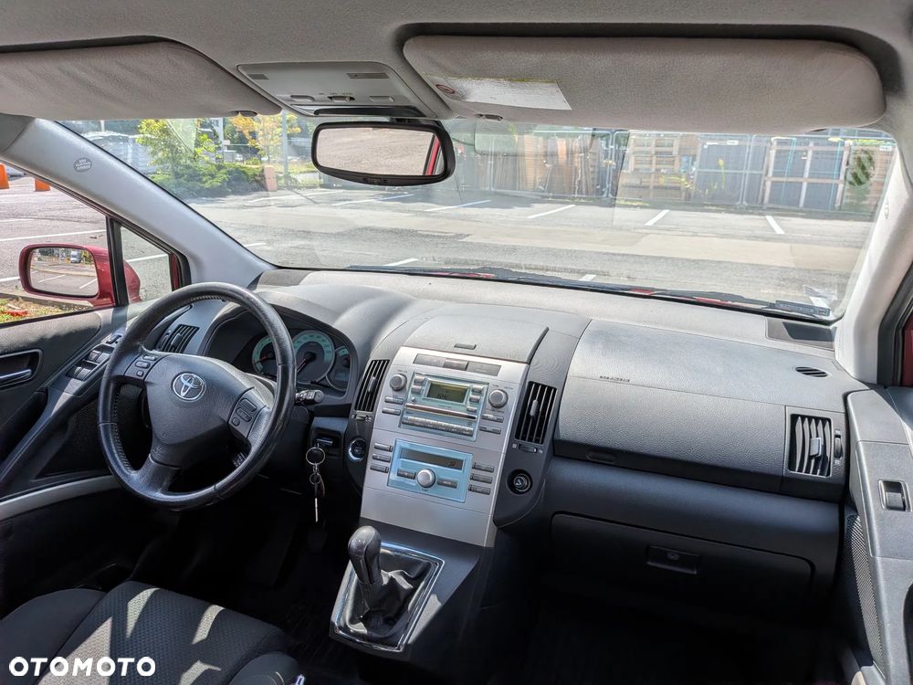Toyota Corolla Verso 2.0 D-4D Sol 7os - 16