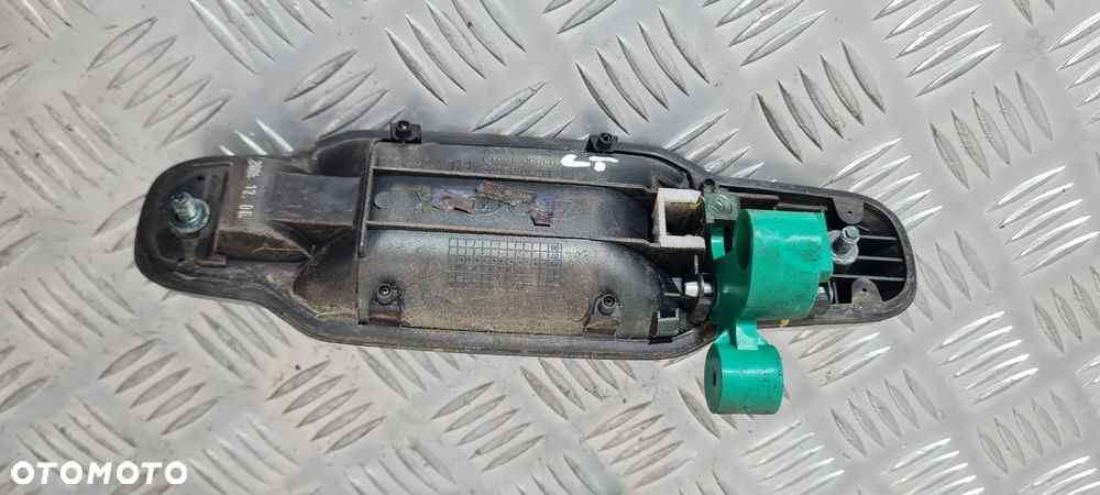 Kia Sorento I 2.5 Klamka Drzwi Tył - 7