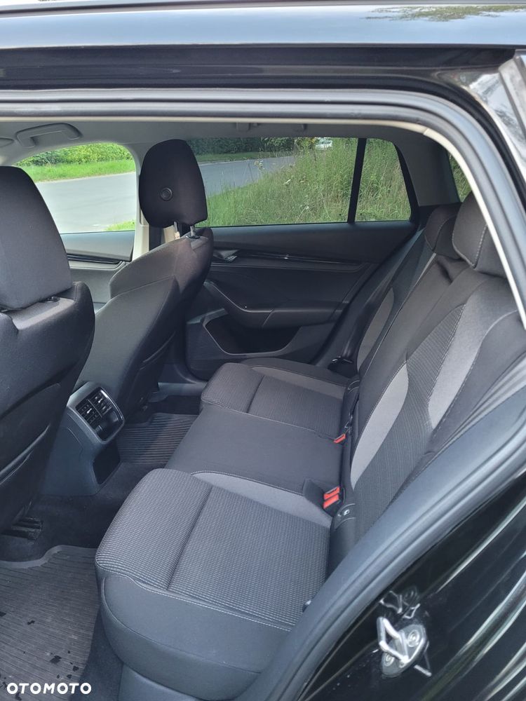 Skoda Octavia 1.5 TSI ACT Ambition - 5
