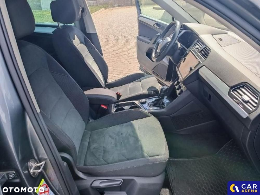 Volkswagen Tiguan - 36
