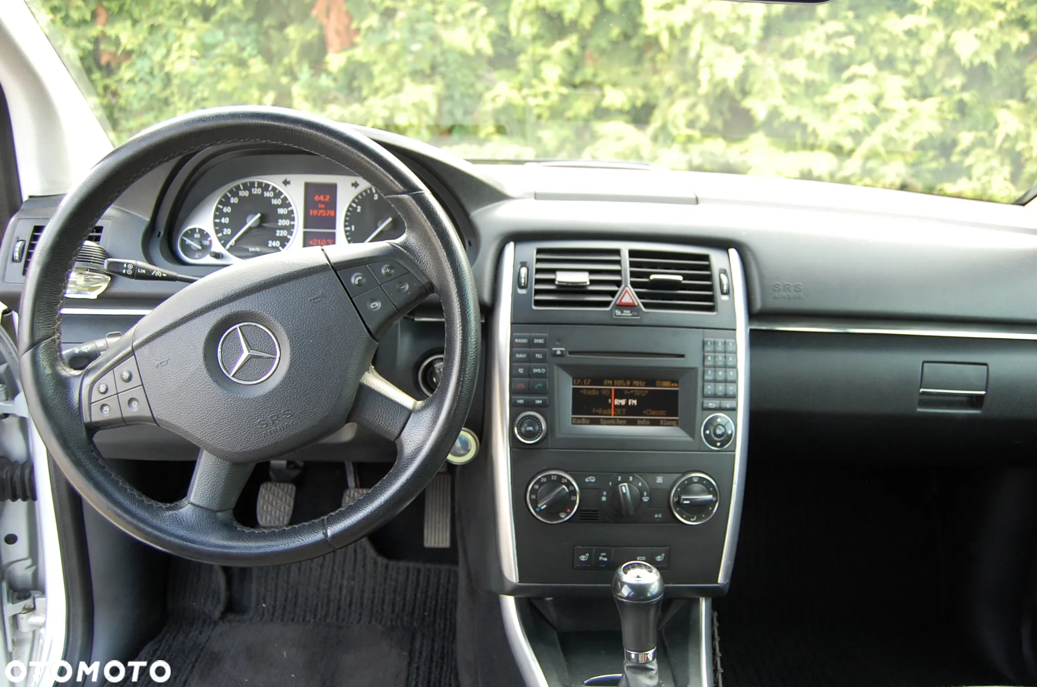 Mercedes-Benz Klasa B 180 BlueEffICIENCY - 9
