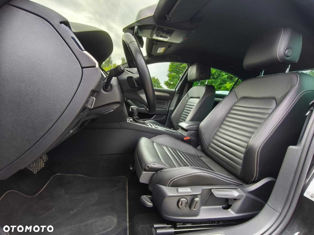 Volkswagen Passat 1.5 TSI EVO Elegance DSG - 9