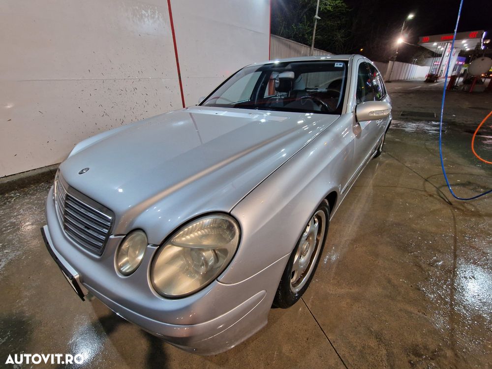 Mercedes-Benz E - 13