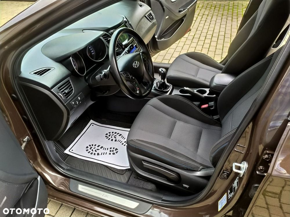 Hyundai i30 1.6 GDI BlueDrive Go - 13