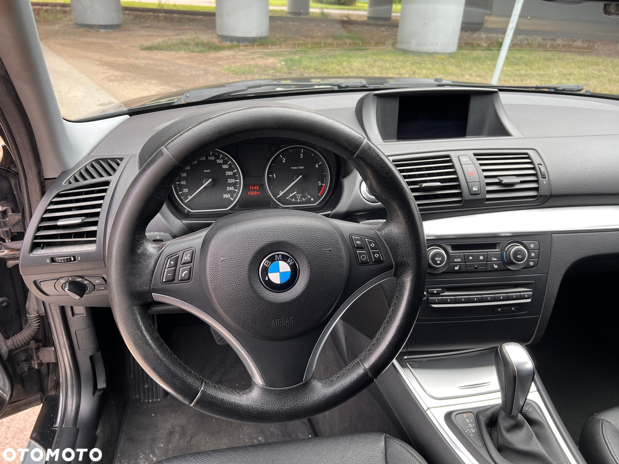 BMW Seria 1 123d DPF - 22