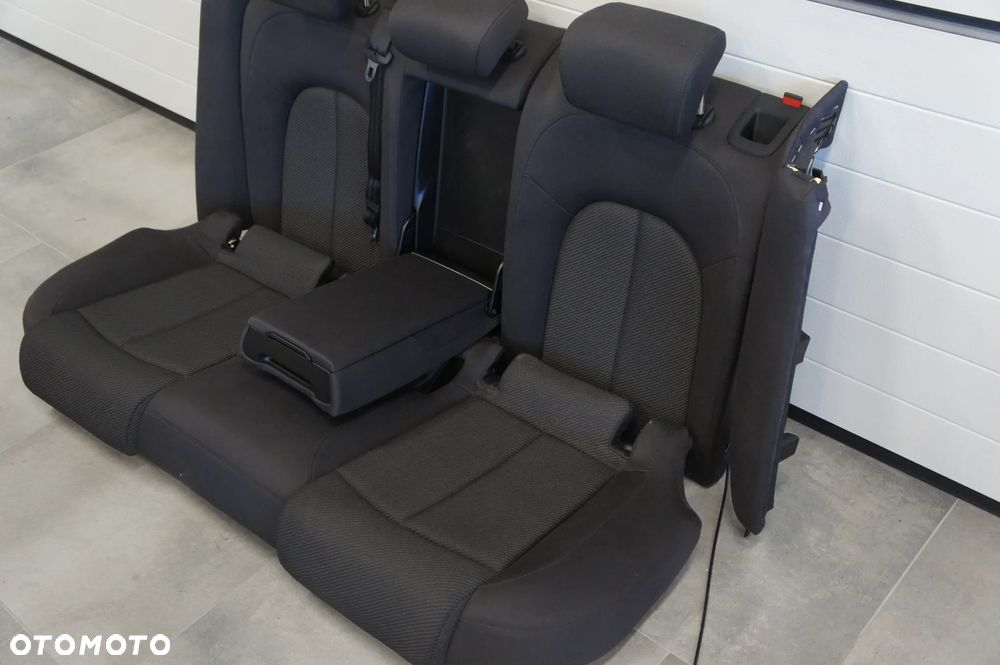 NR 63 Fotele przednie i tylne, podgrzewanie, poduszki, tunel Audi A6 4G0 - 5