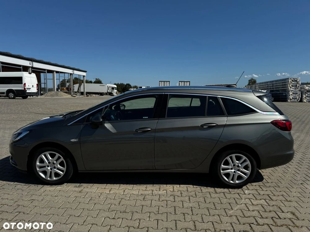 Opel Astra 1.6 CDTI Essentia - 12