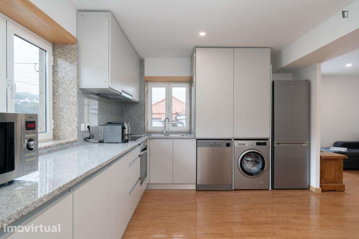 Apartamento com 2 quartos - localizado em Paredes de Ferreira Porto - Grande imagem: 5/36