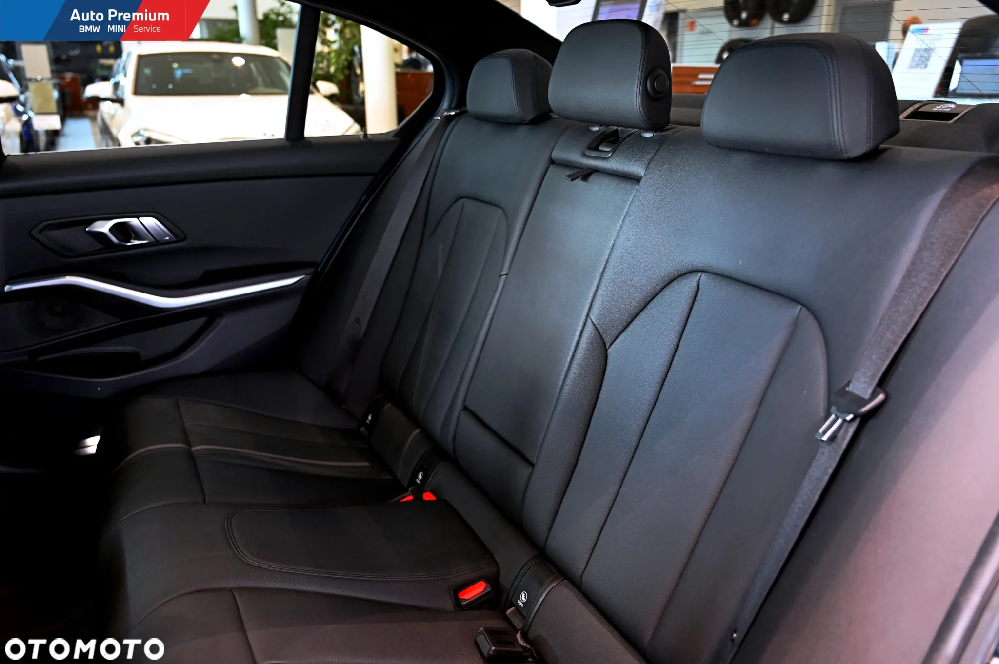 BMW Seria 3 330i xDrive Sport Line - 17