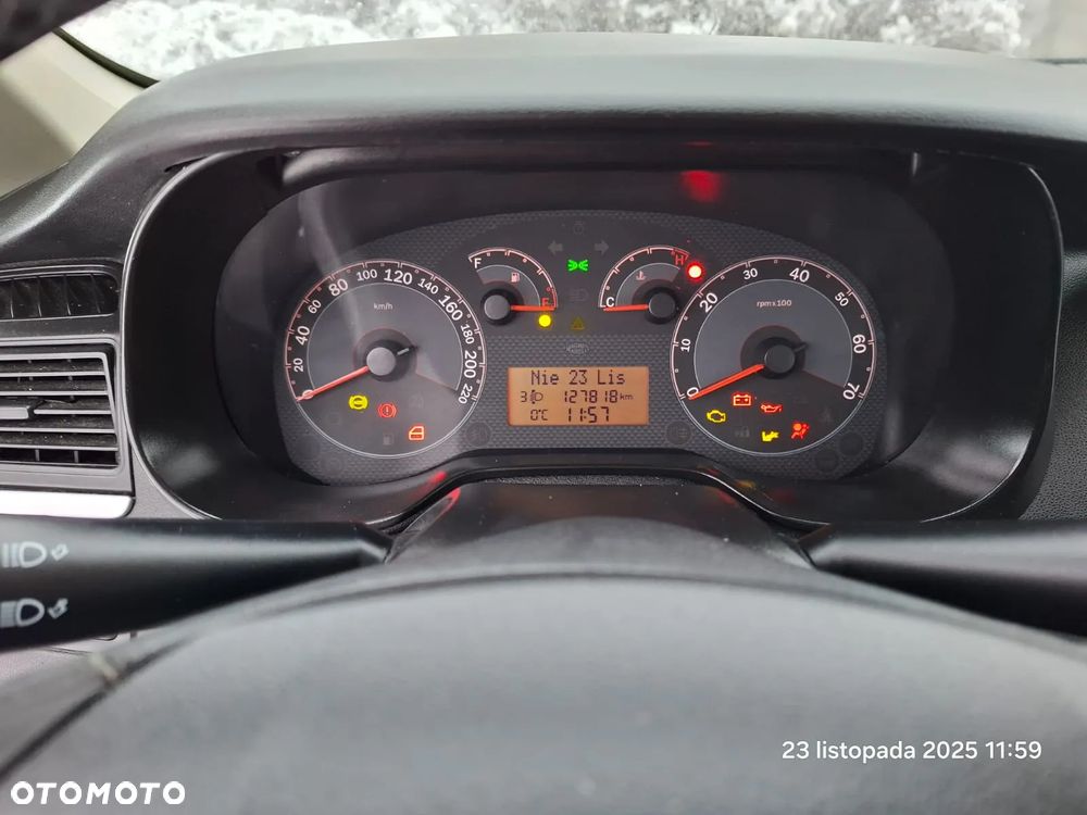 Fiat Linea 1.4 Active - 6