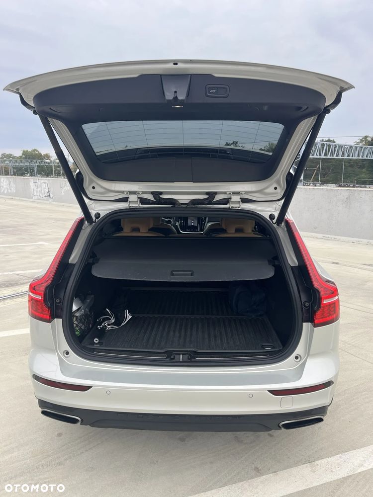 Volvo V60 Cross Country 2019 photo 4