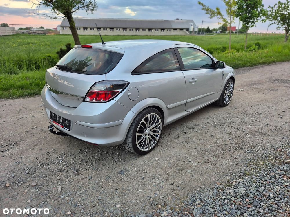 Opel Astra 1.6 Selection 110 Jahre - 12