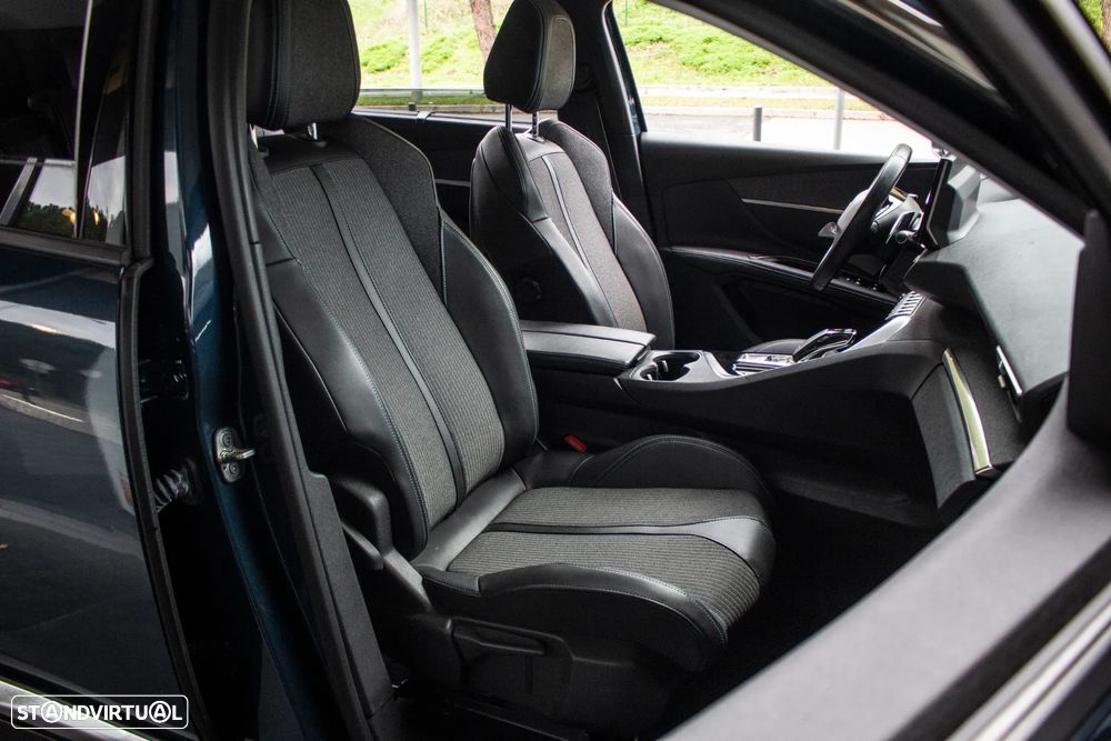 Peugeot 5008 PureTech 130 EAT8 Stop & Start Active Pack - 26