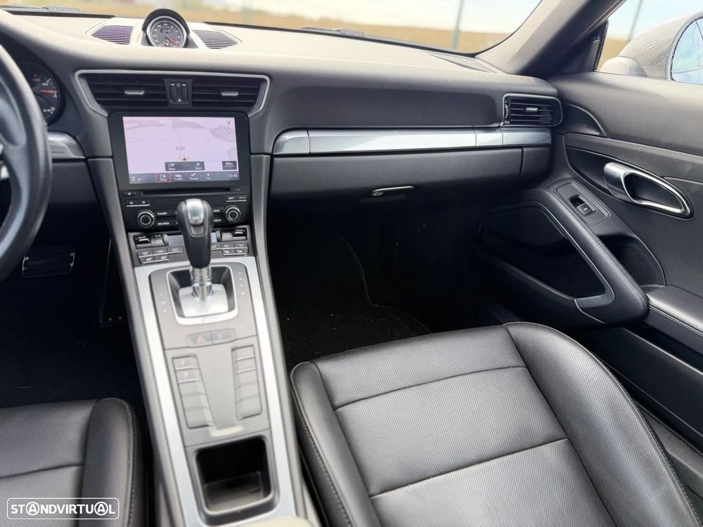Porsche 911 (991) Carrera 4 PDK - 31