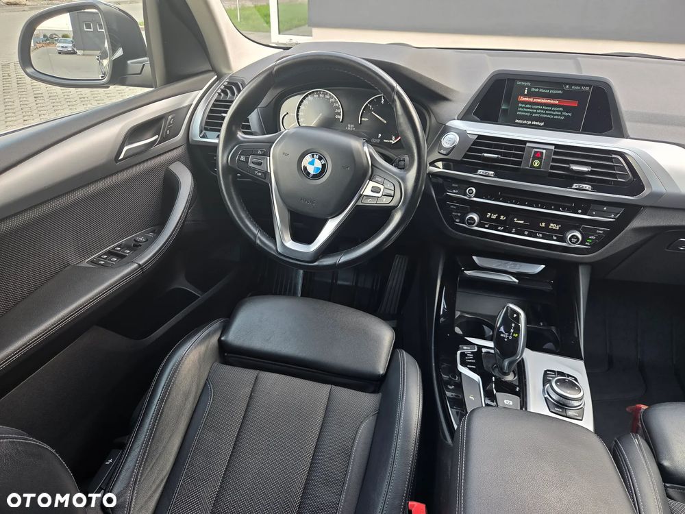 BMW X3 sDrive18d - 16