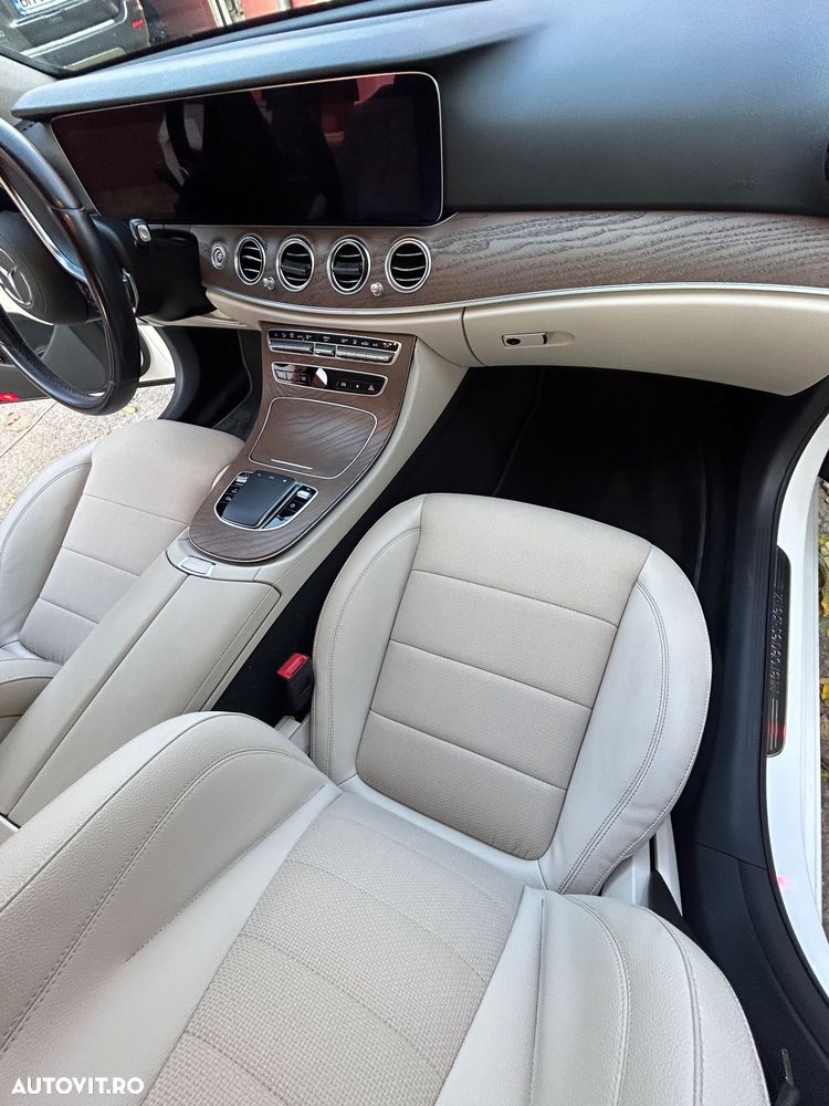 Mercedes-Benz E - 18