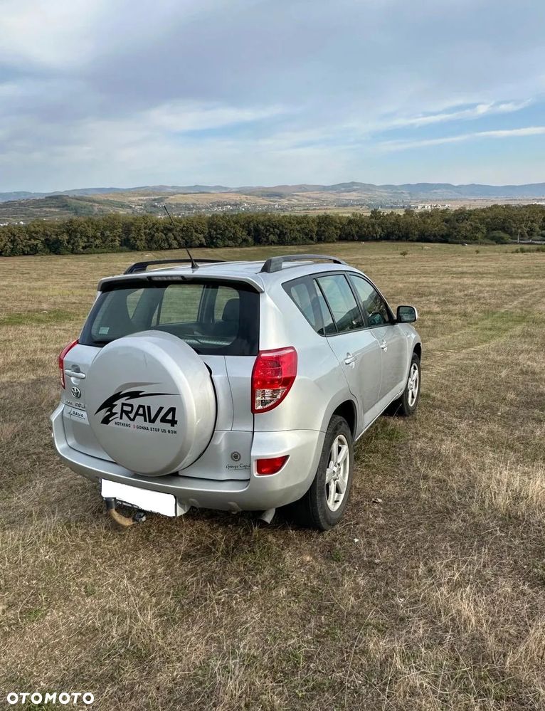 Toyota RAV4 2.0 D-4D Sol - 4