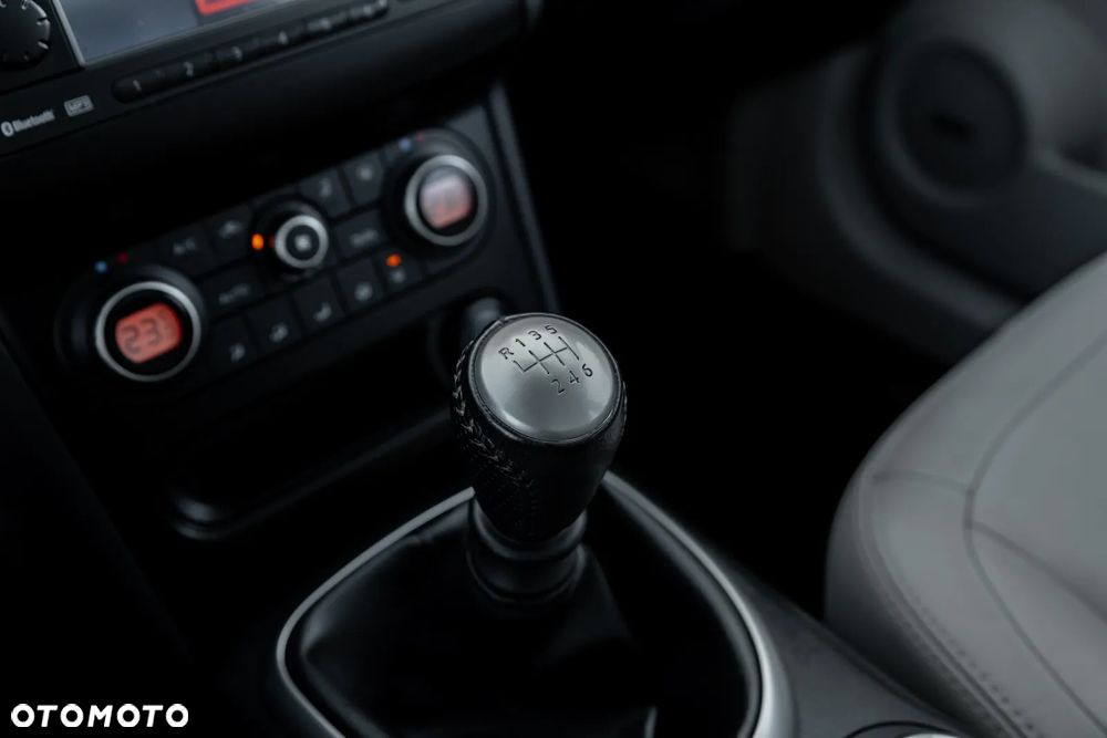 Nissan Qashqai+2 2.0 4x4 visia - 32