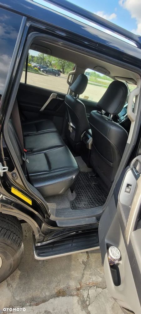 Toyota Land Cruiser - 3