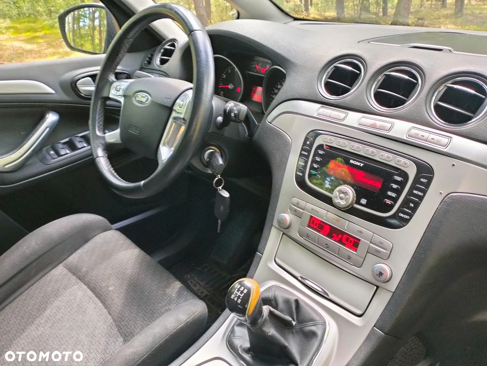 Ford S-Max 2.0 Ambiente - 28