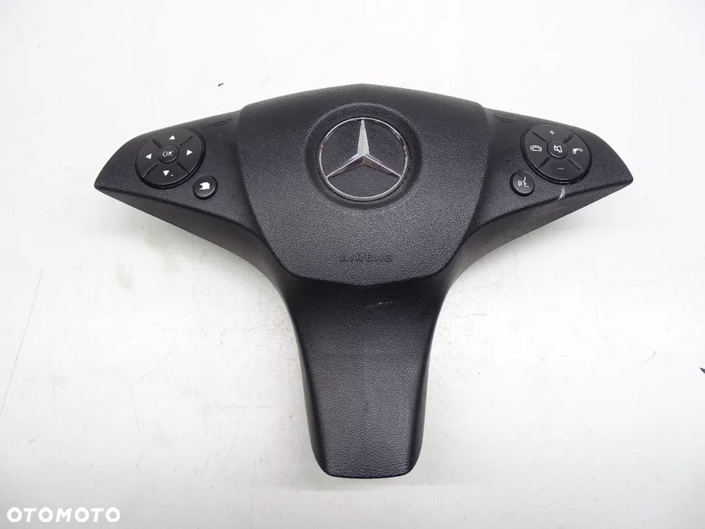 MB W204 C Poduszka kierowcy Airbag 2048605502
