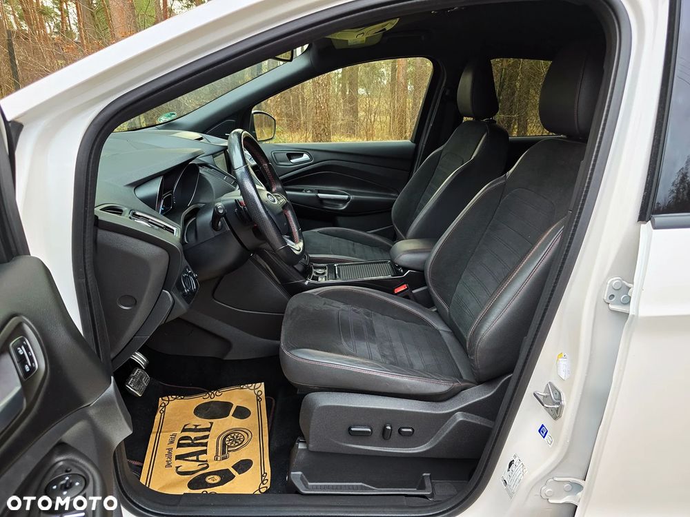 Ford Kuga 2.0 TDCi 4x4 ST-Line - 7