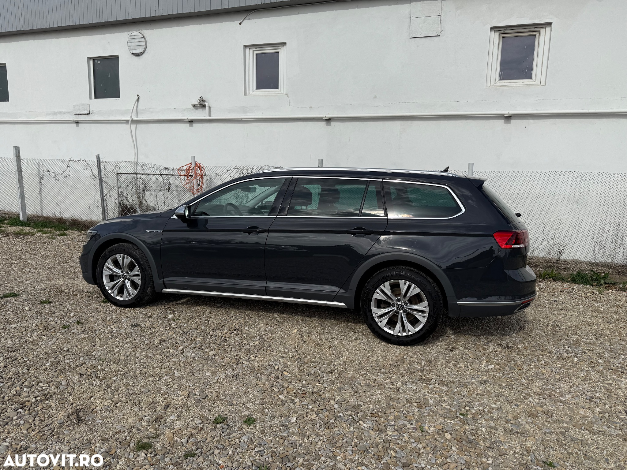Volkswagen Passat - 9