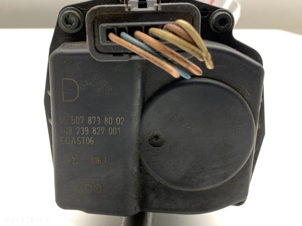 PRZEPUSTNICA  CITROEN C4 GRAND PICASSO I (UA_) 2006 - 2013 2.0 i 16V 103 kW [140 KM] benzyna 2006 - - 4