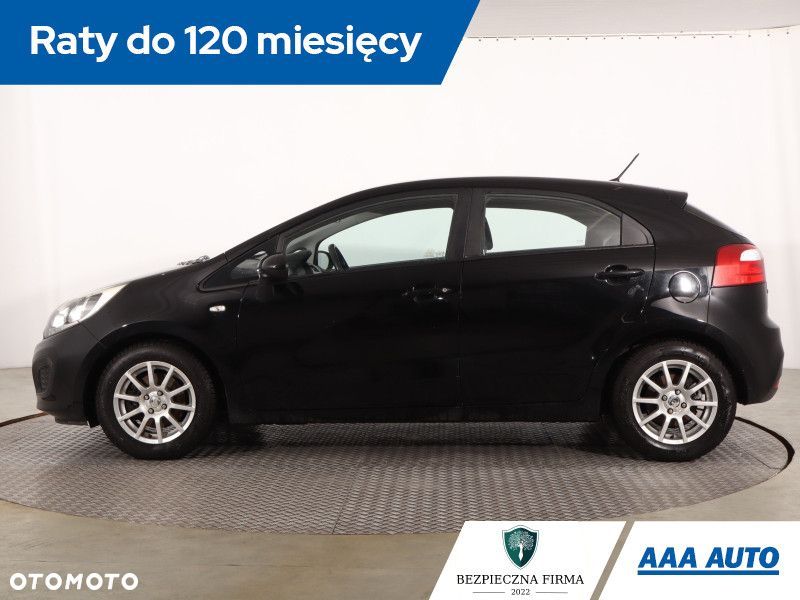 Kia Rio - 4