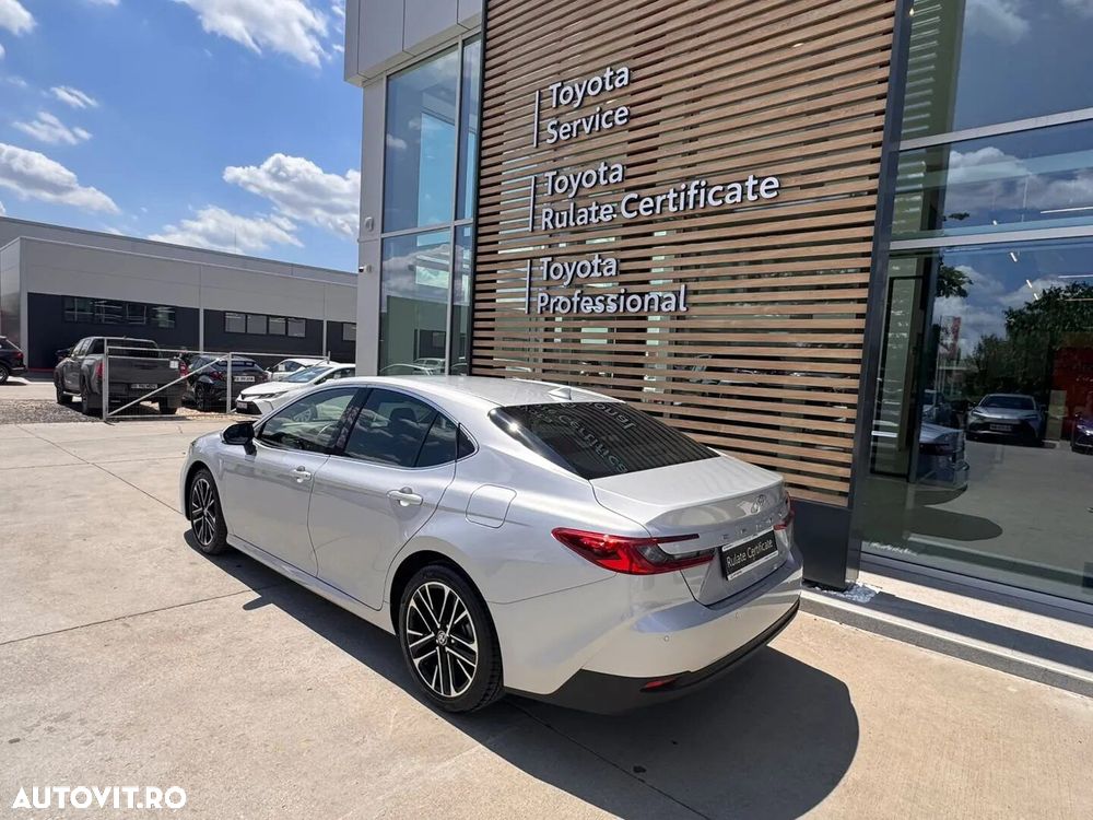 TOYOTA Camry 2024 — imagine 6