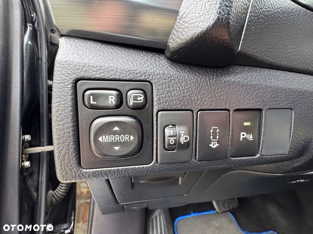 Toyota Auris 1.8 HSD Luna - 24