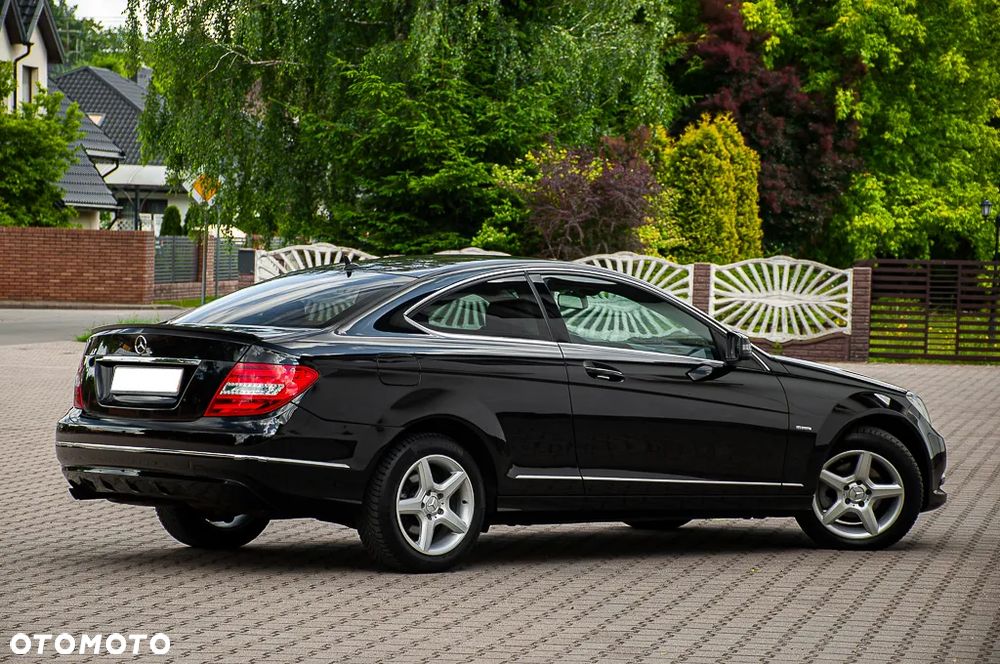 Mercedes-Benz Klasa C 180 BlueEFFICIENCY - 14