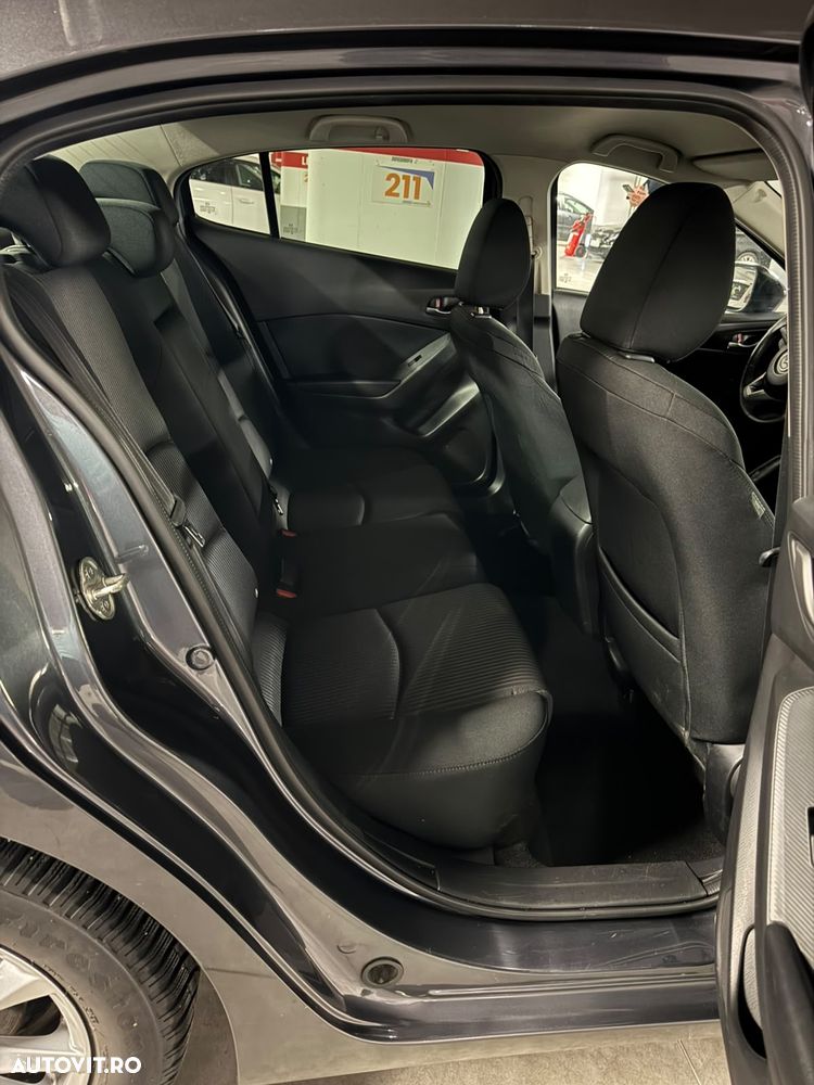 Mazda 3 G120 Revolution - 20