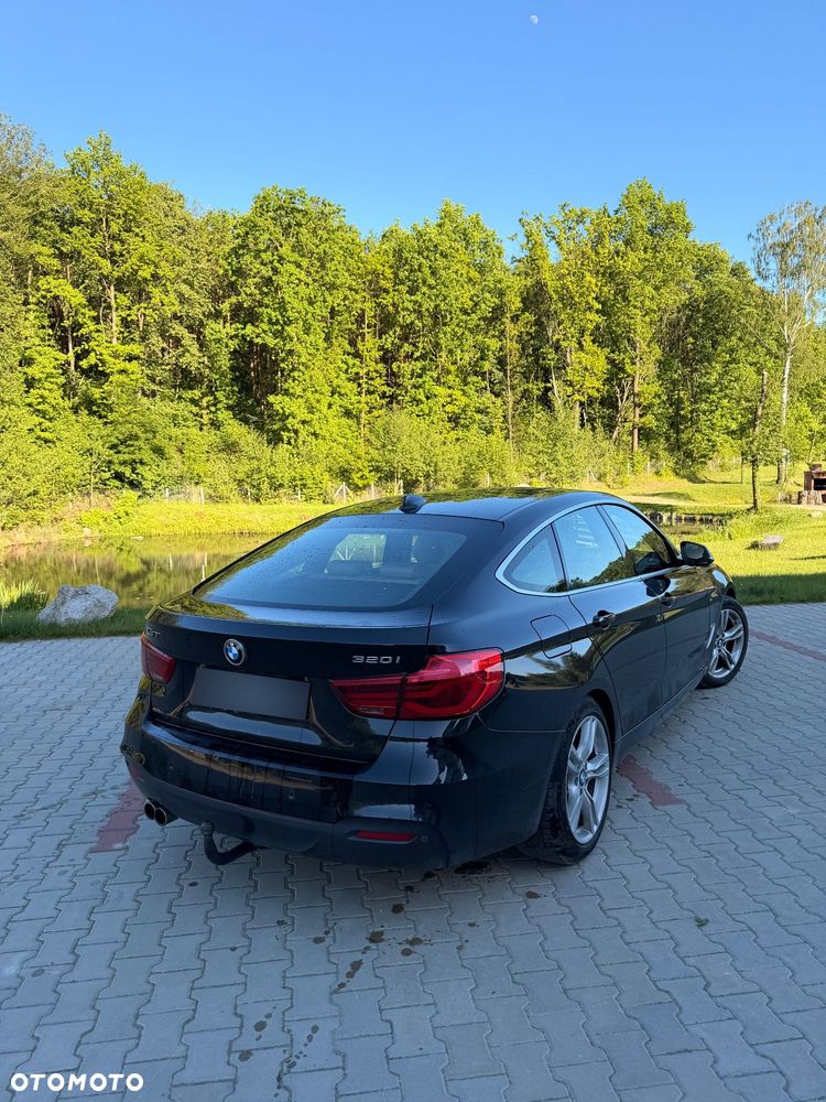 BMW Seria 3 320i GPF - 6