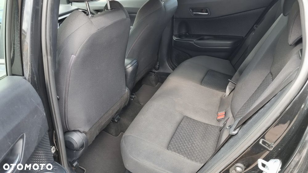 Toyota C-HR Business-Edition - 25