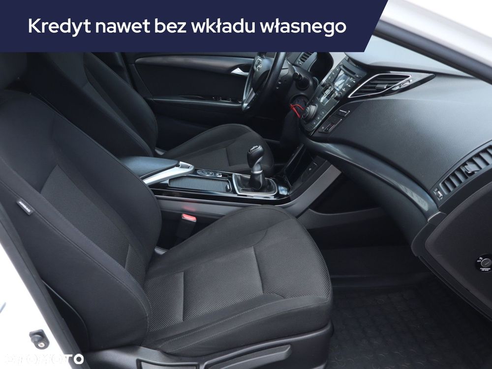 Hyundai i40 - 11