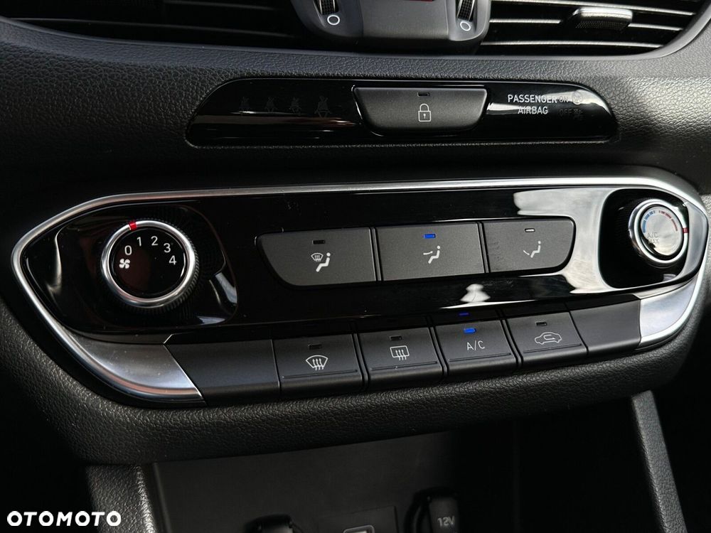 Hyundai i30 - 21