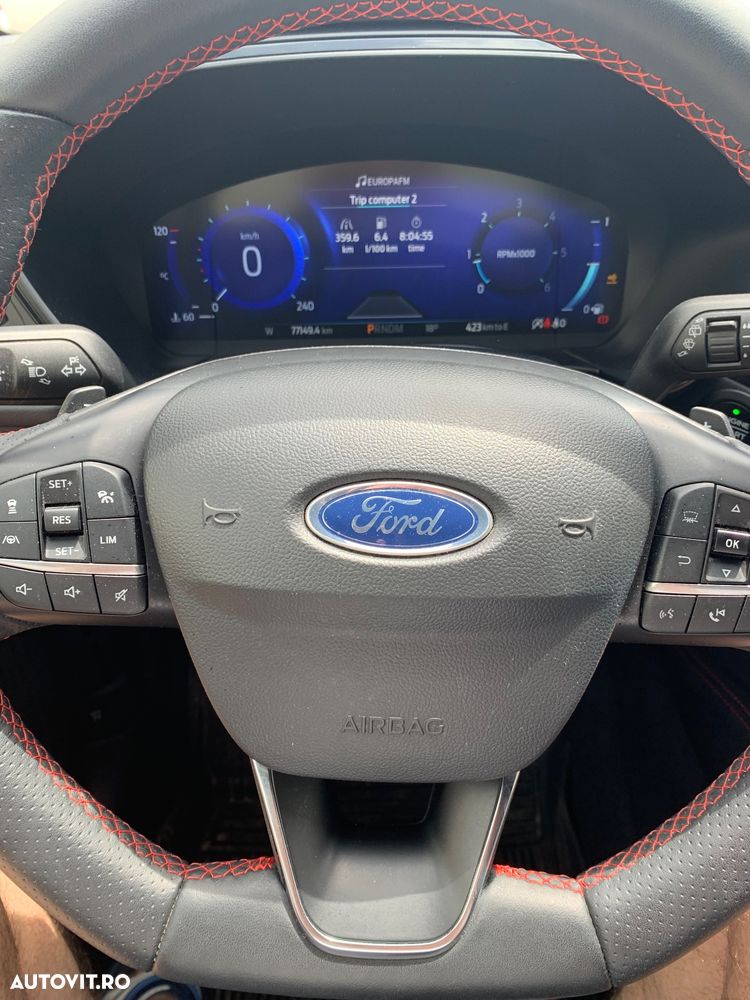 Ford Kuga 1.5 EcoBlue A8 FWD ST Line - 4