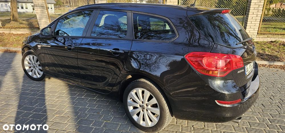 Opel Astra 1.4 Turbo 150 Jahre - 29