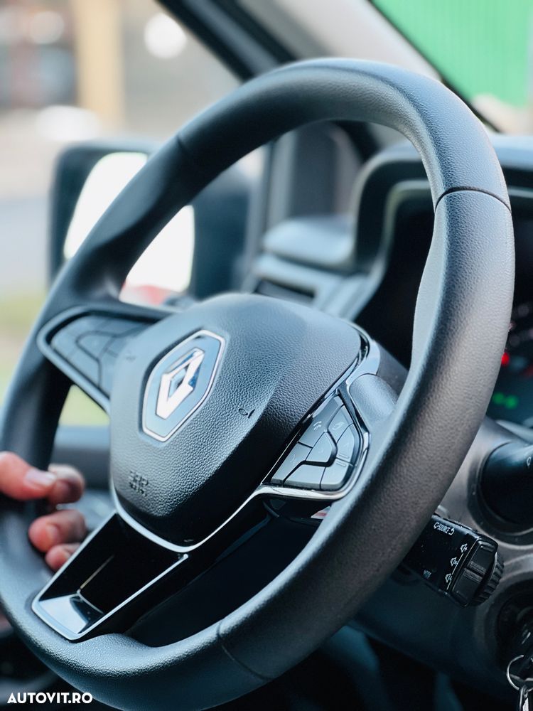 Renault Trafic Blue Grand Start - 14