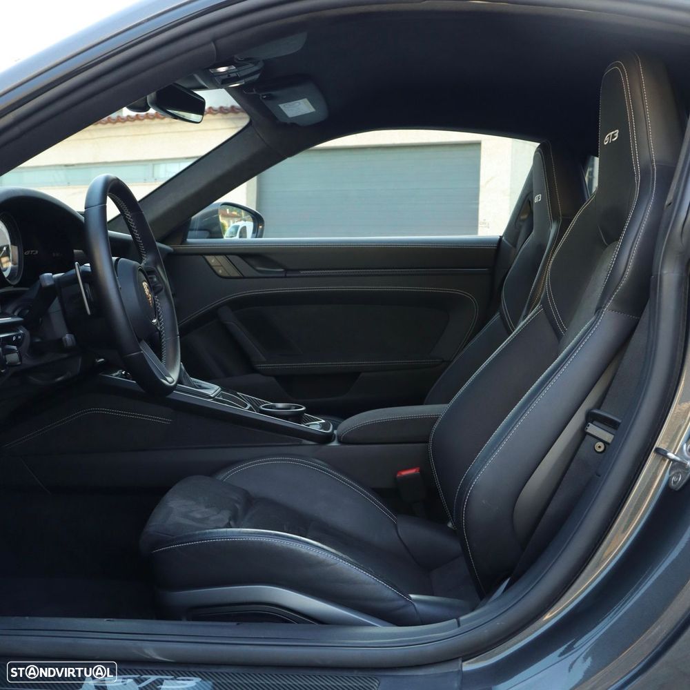 Porsche 911 (992) GT3 PDK - 19