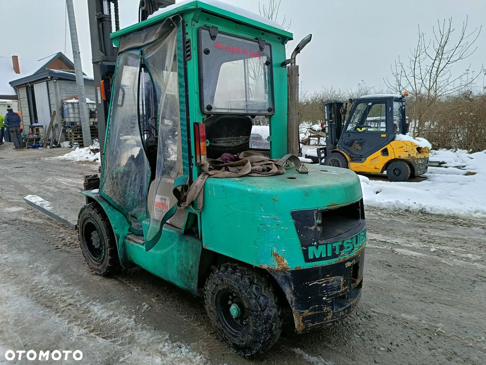 Mitsubishi FD35 - 2