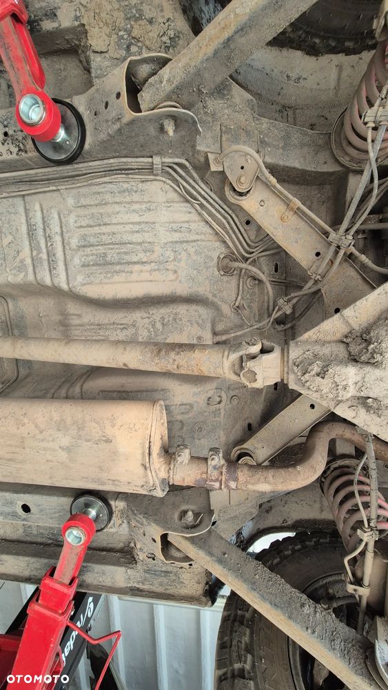 Jeep Grand Cherokee - 30