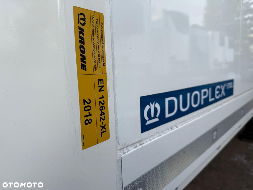 Krone Doppelstock , Amazon , oś podnoszona, IZOTERMA ,BOX - 22