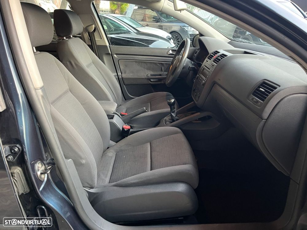 VW Golf 1.4 FSi Confortline - 32