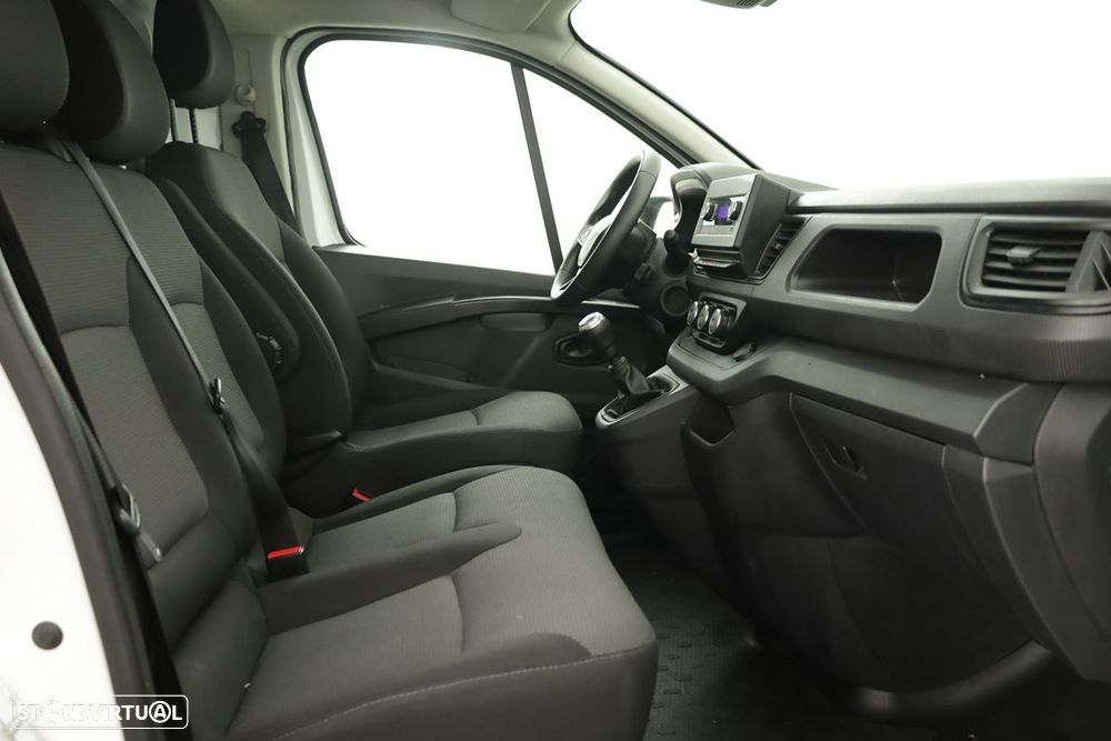 Renault trafic 2.0 blue dci l1h1 - 18