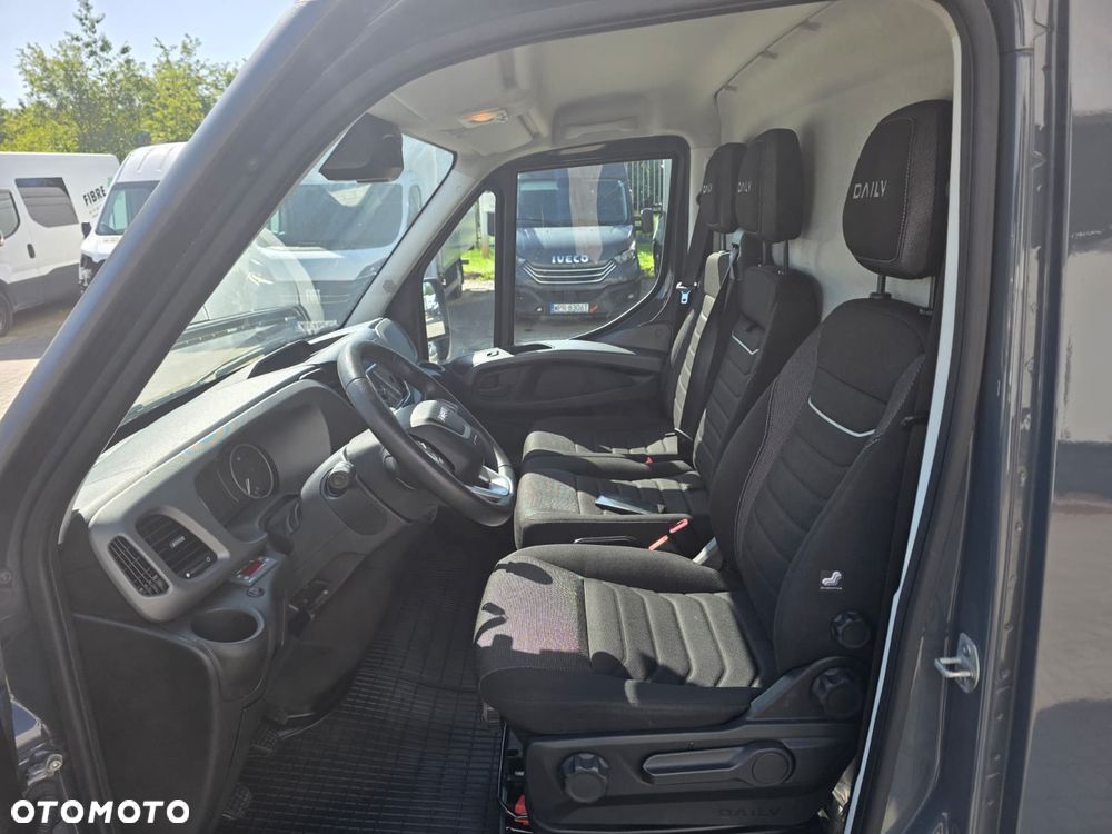 Iveco 35S18 Chłodnia Izoterma Furgon Maxi Izolowany Blaszak Krajowy 3l 180KM Ledy Nawigacja - 20