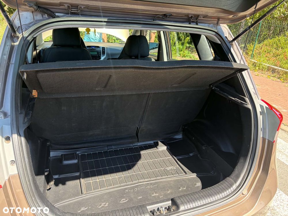 Hyundai ix20 - 5